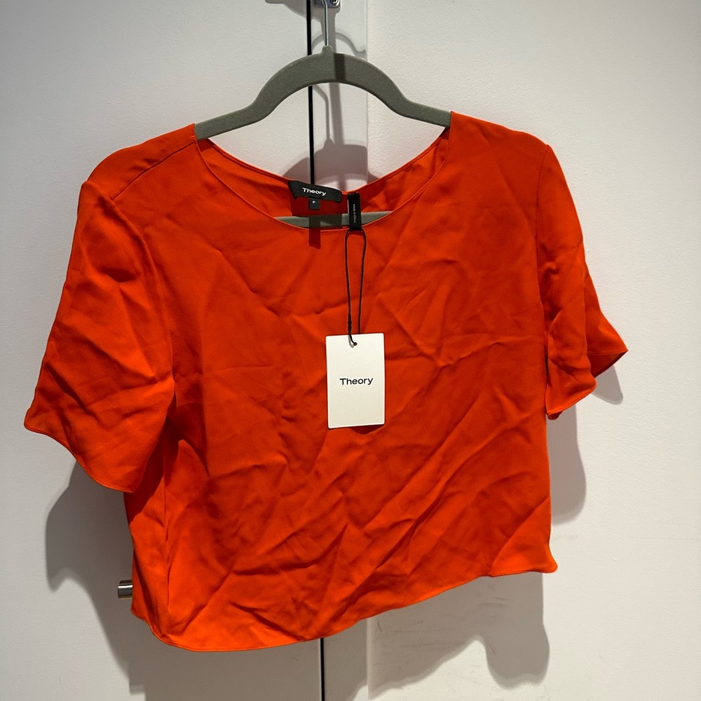 Theory Silk Crop Top Size P New with tags